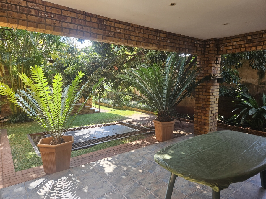 Commercial Property for Sale in Magalieskruin Gauteng