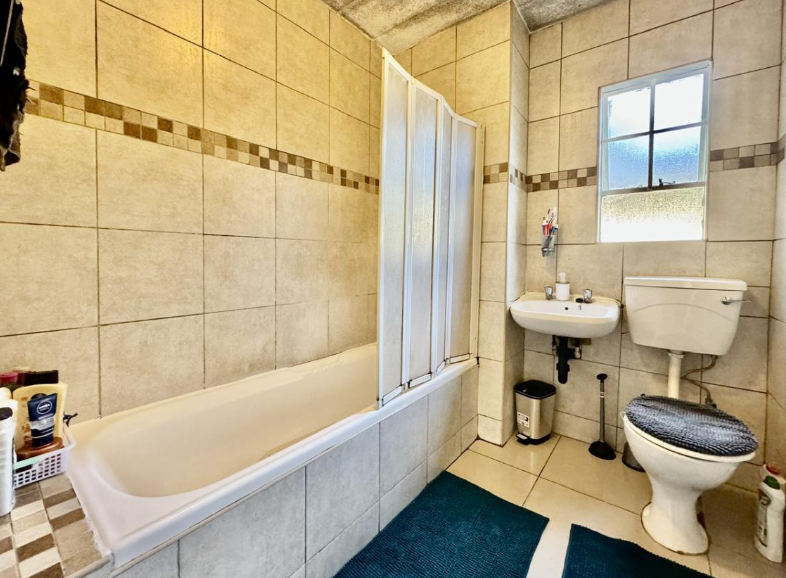 2 Bedroom Property for Sale in Meyersdal Gauteng