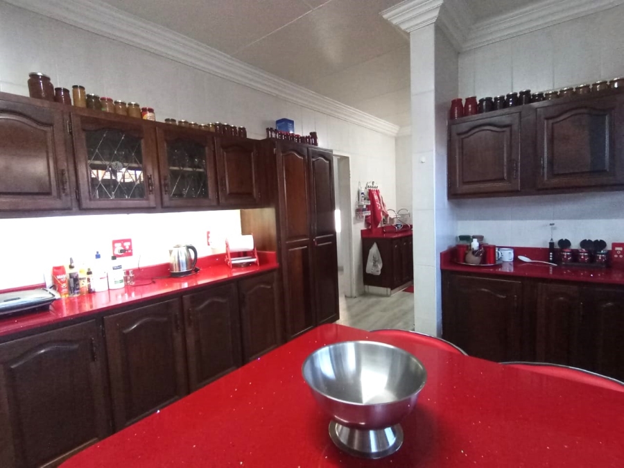 4 Bedroom Property for Sale in Risiville Gauteng