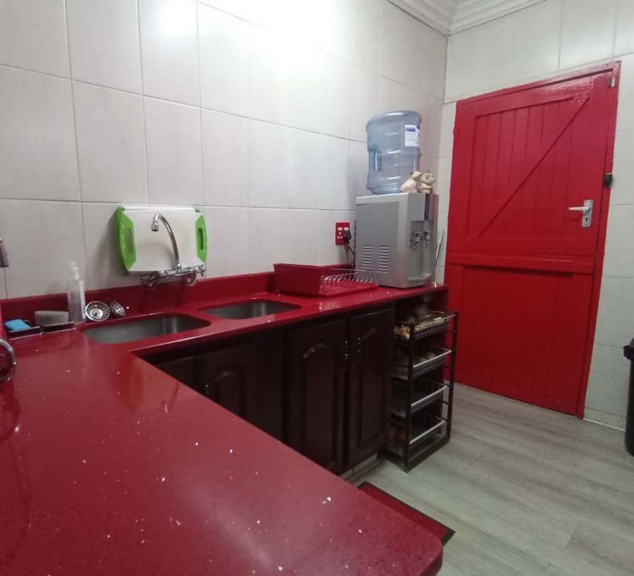 4 Bedroom Property for Sale in Risiville Gauteng