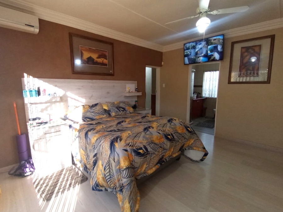 4 Bedroom Property for Sale in Risiville Gauteng
