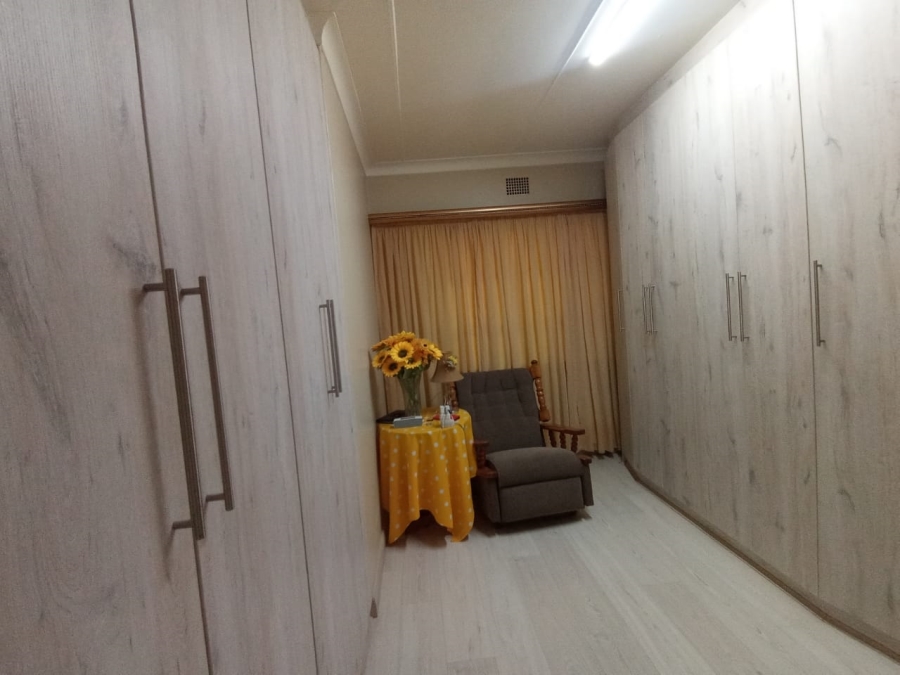 4 Bedroom Property for Sale in Risiville Gauteng