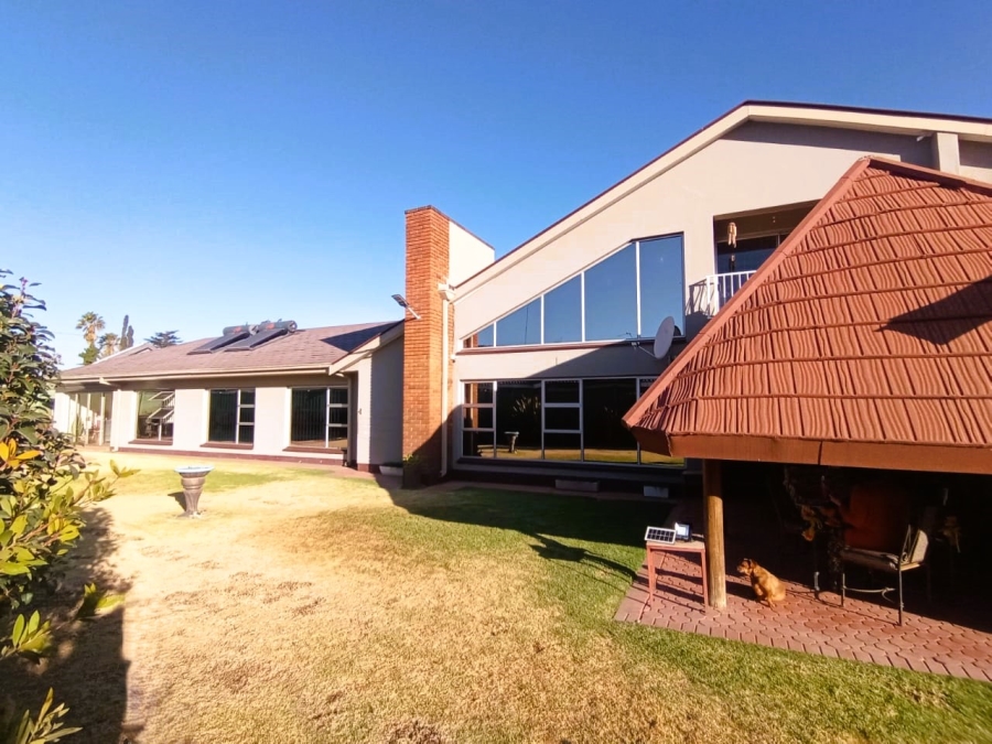 4 Bedroom Property for Sale in Risiville Gauteng