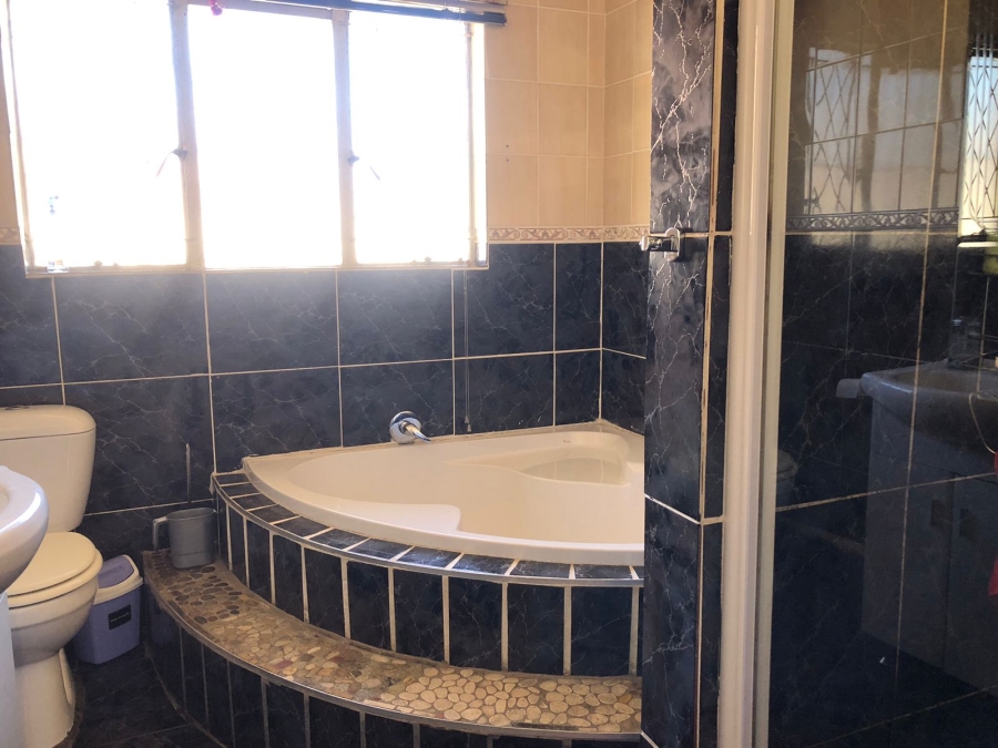 3 Bedroom Property for Sale in Arcon Park Gauteng