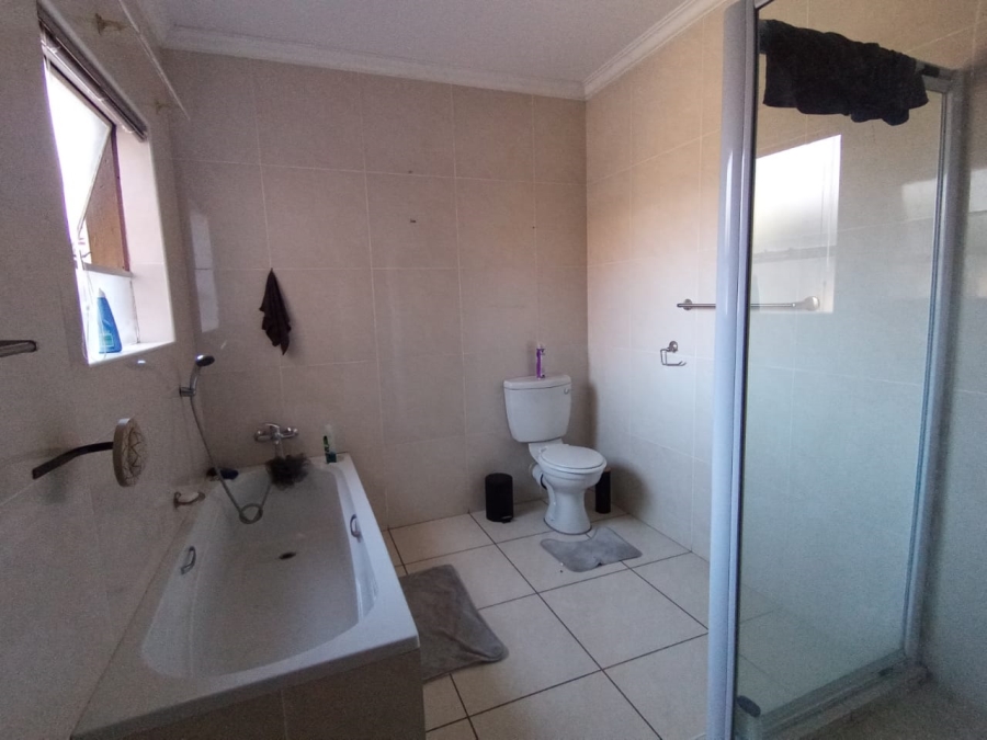 4 Bedroom Property for Sale in Risiville Gauteng