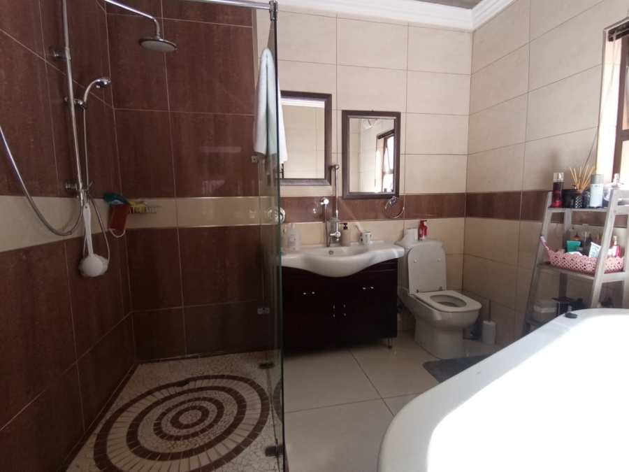 4 Bedroom Property for Sale in Risiville Gauteng