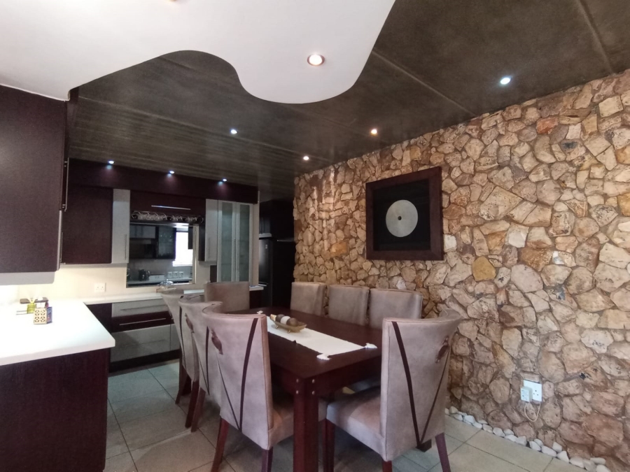 4 Bedroom Property for Sale in Risiville Gauteng