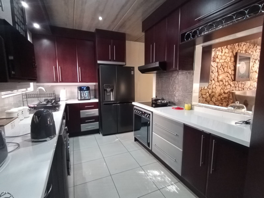 4 Bedroom Property for Sale in Risiville Gauteng