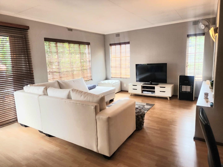 1 Bedroom Property for Sale in Rivonia Gauteng