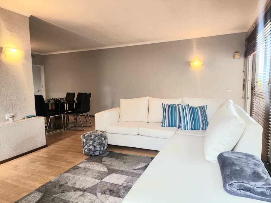 1 Bedroom Property for Sale in Rivonia Gauteng