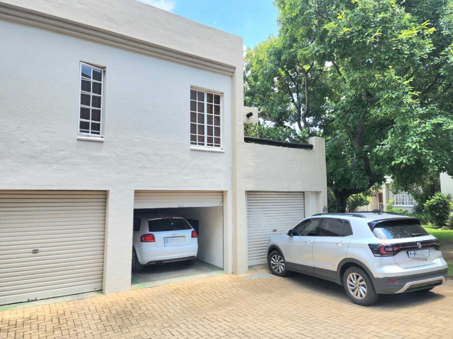 1 Bedroom Property for Sale in Rivonia Gauteng