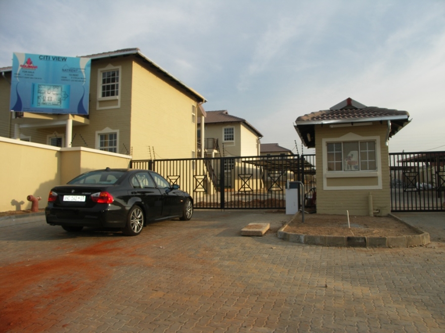 2 Bedroom Property for Sale in Moffat View Gauteng