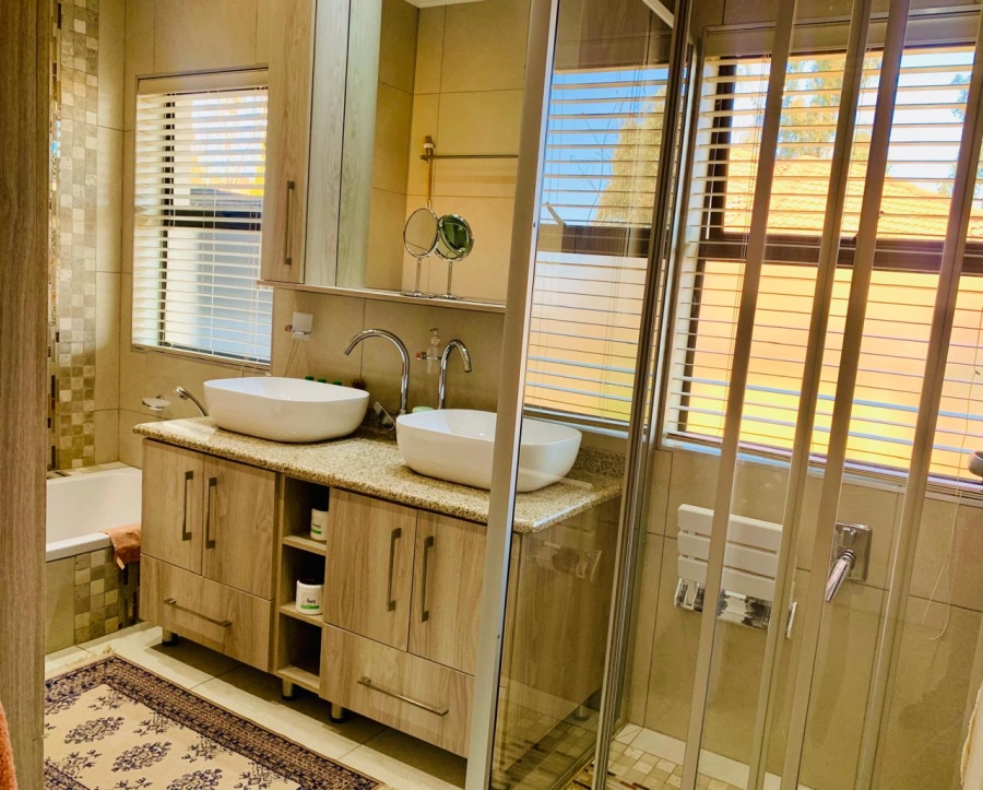 2 Bedroom Property for Sale in Jordaan Park Gauteng