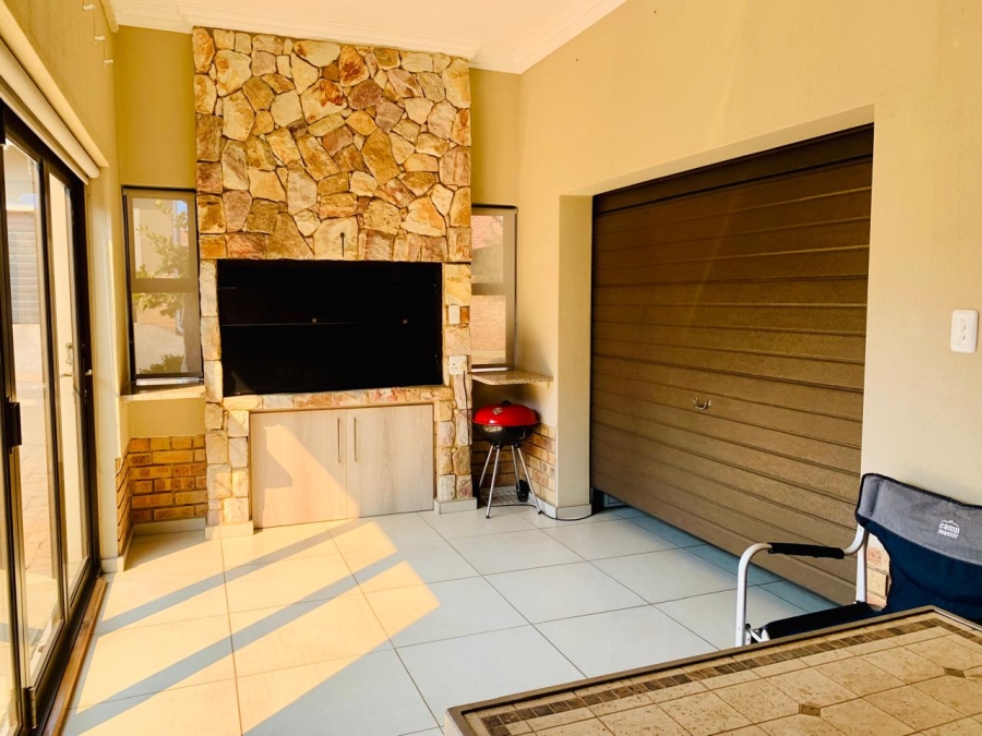 2 Bedroom Property for Sale in Jordaan Park Gauteng