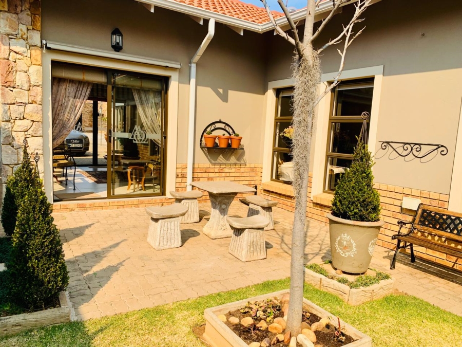 2 Bedroom Property for Sale in Jordaan Park Gauteng