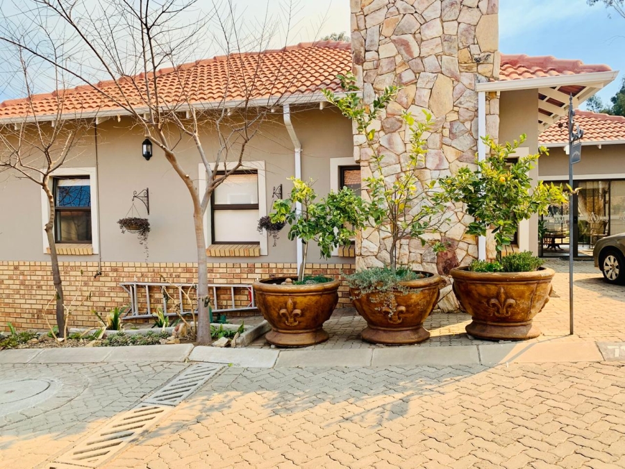2 Bedroom Property for Sale in Jordaan Park Gauteng