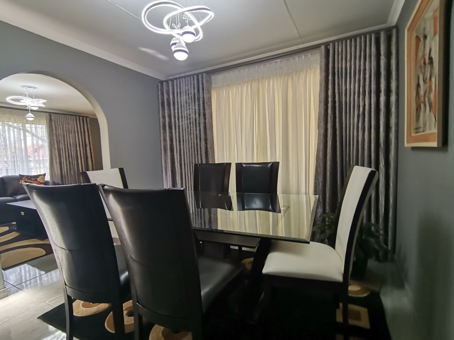 3 Bedroom Property for Sale in Mayberry Park Gauteng