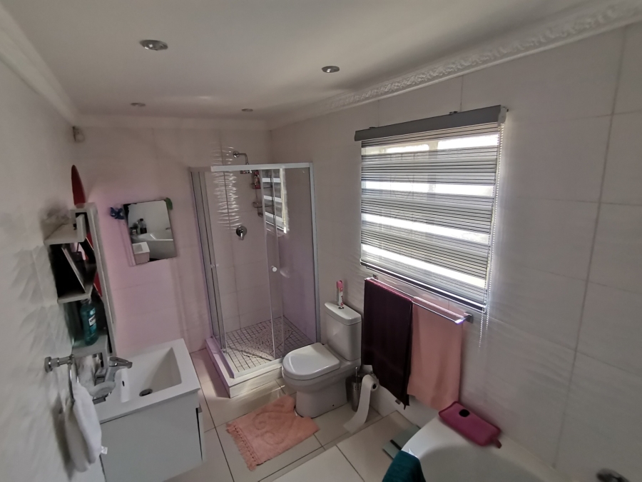 3 Bedroom Property for Sale in Mayberry Park Gauteng