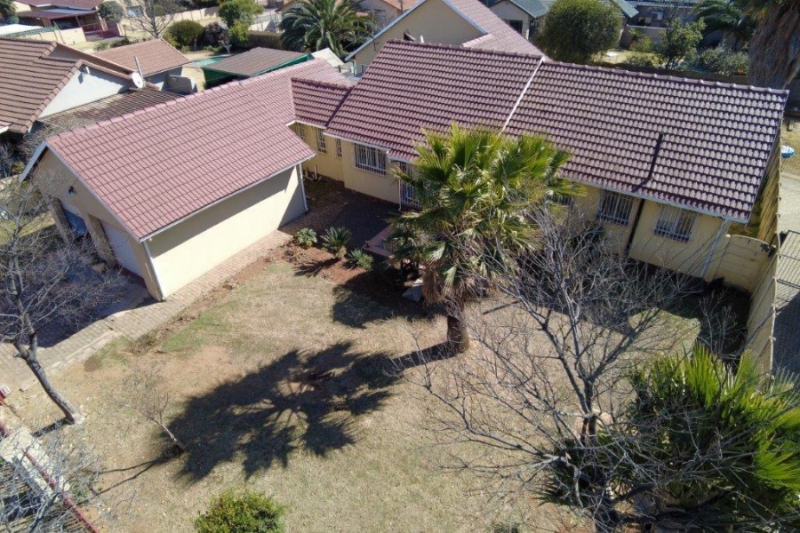 3 Bedroom Property for Sale in Verwoerdpark Gauteng