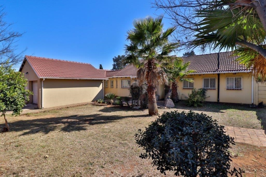 3 Bedroom Property for Sale in Verwoerdpark Gauteng