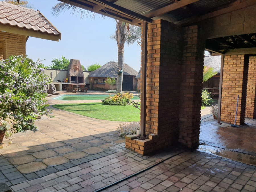 5 Bedroom Property for Sale in Brenthurst Gauteng