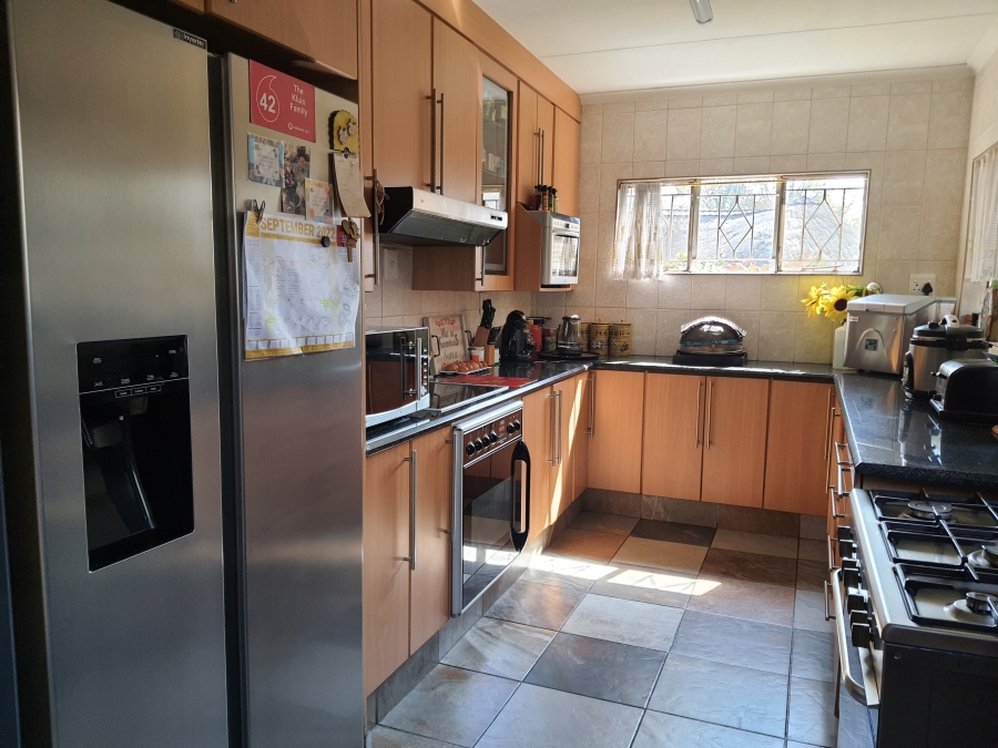 5 Bedroom Property for Sale in Brenthurst Gauteng