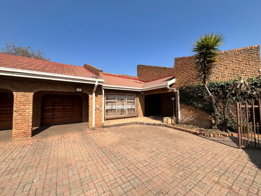 4 Bedroom Property for Sale in Edelweiss Gauteng