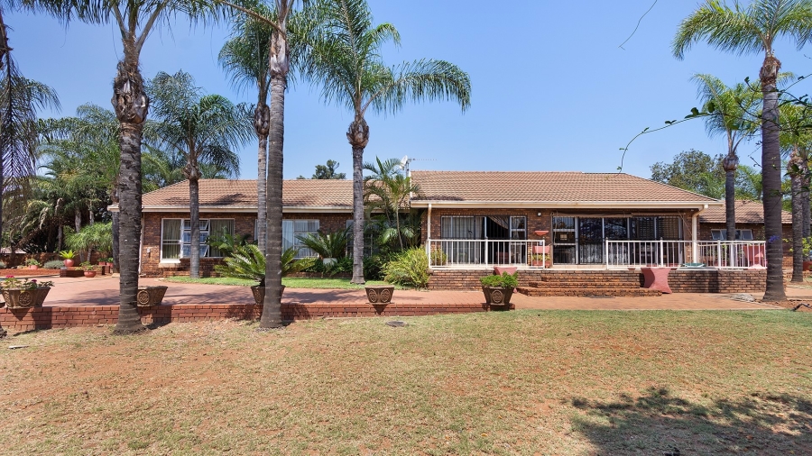 4 Bedroom Property for Sale in Theresa Park Gauteng
