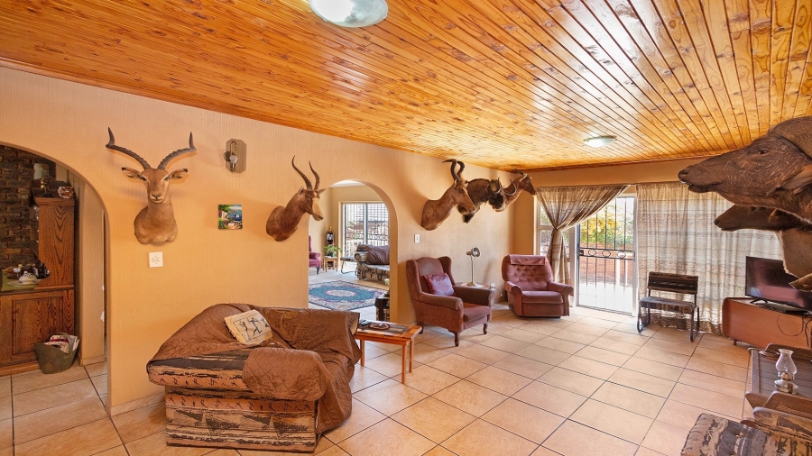 4 Bedroom Property for Sale in Theresa Park Gauteng