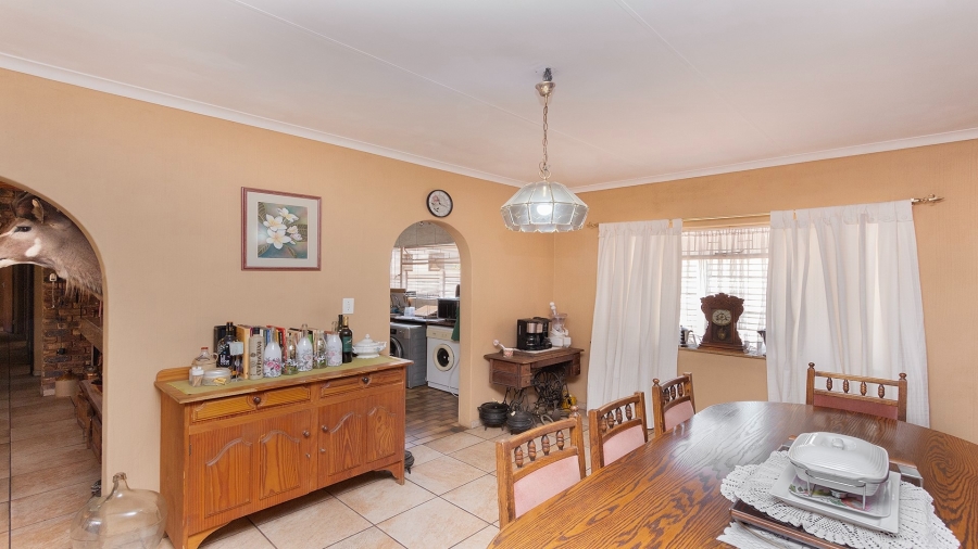 4 Bedroom Property for Sale in Theresa Park Gauteng