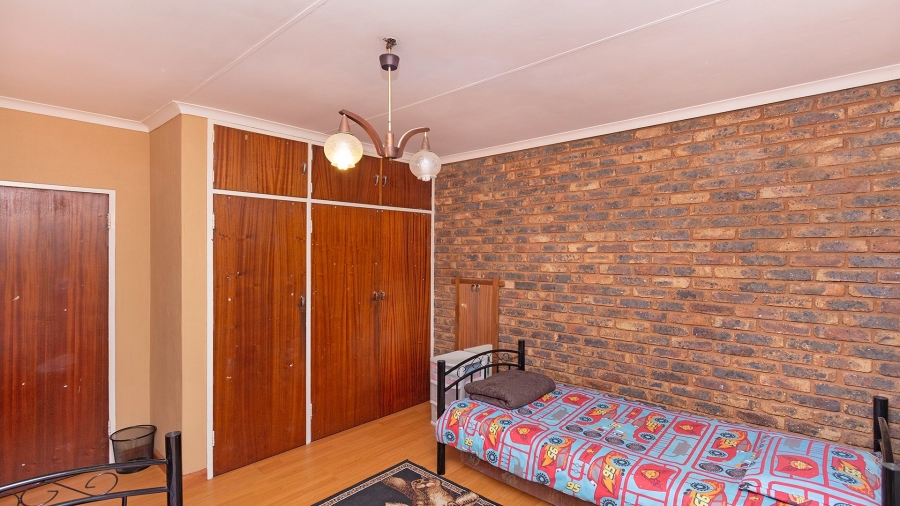 4 Bedroom Property for Sale in Theresa Park Gauteng
