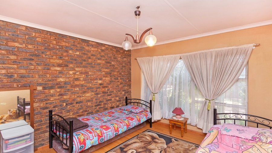 4 Bedroom Property for Sale in Theresa Park Gauteng