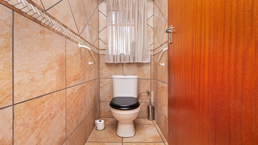 4 Bedroom Property for Sale in Theresa Park Gauteng