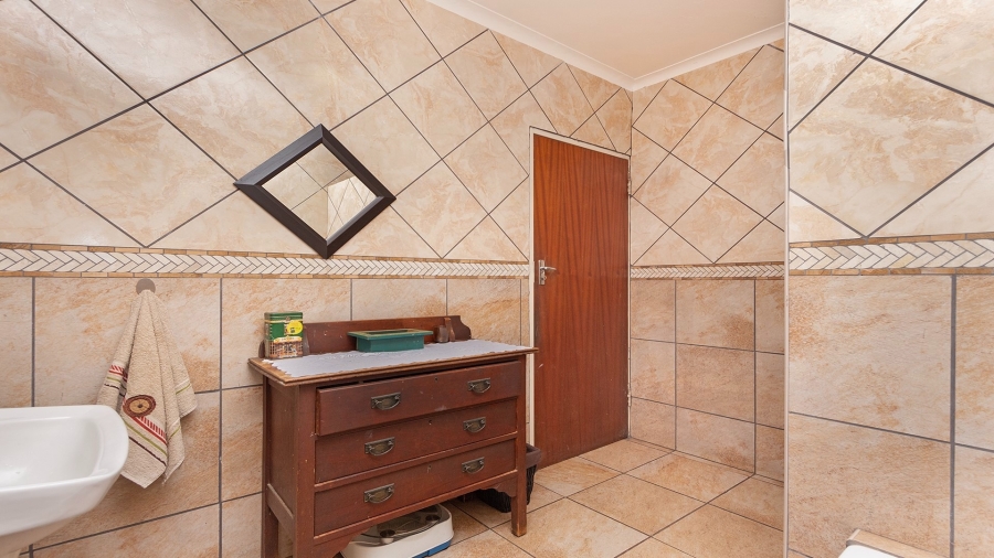 4 Bedroom Property for Sale in Theresa Park Gauteng