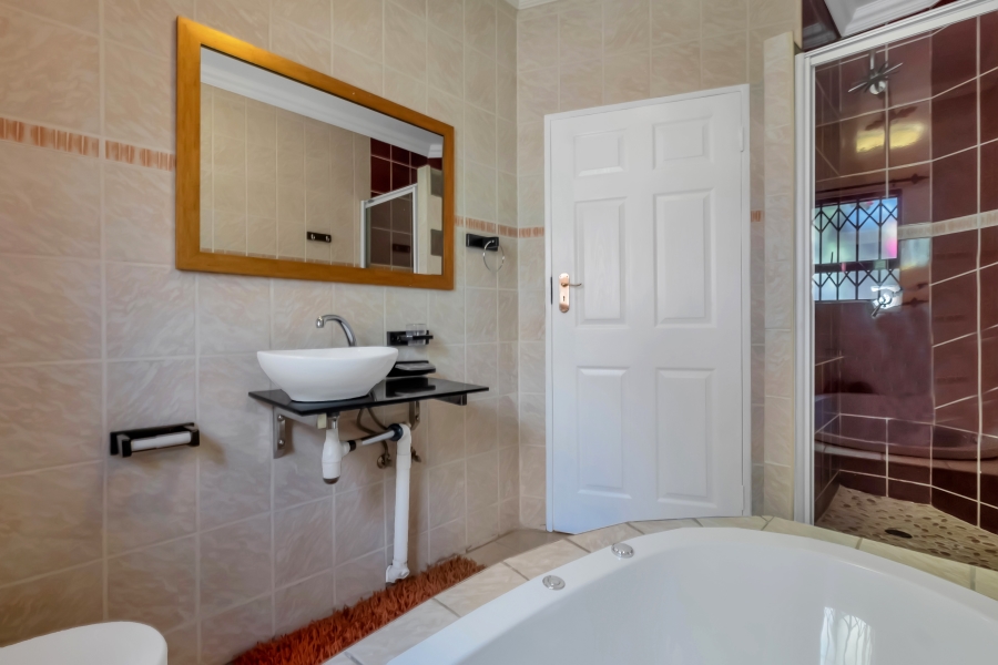 4 Bedroom Property for Sale in Ferndale Gauteng