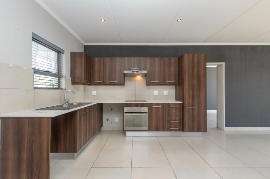 2 Bedroom Property for Sale in Sandown Gauteng