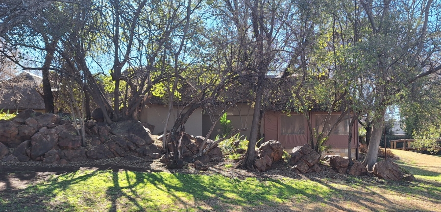 5 Bedroom Property for Sale in Shores of Loch Vaal Gauteng