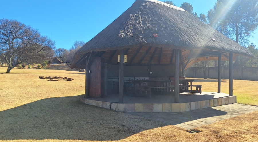 5 Bedroom Property for Sale in Shores of Loch Vaal Gauteng