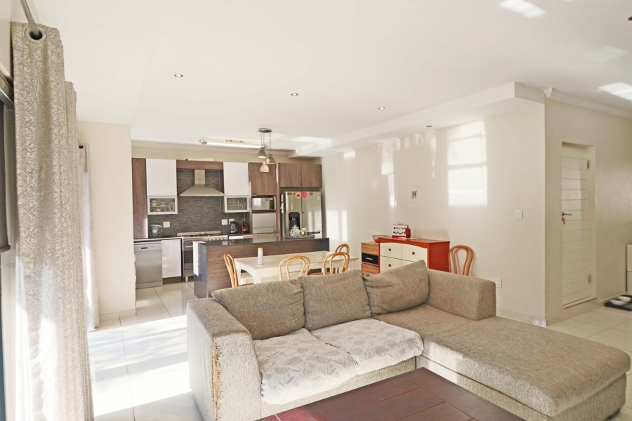 3 Bedroom Property for Sale in Bryanston Gauteng