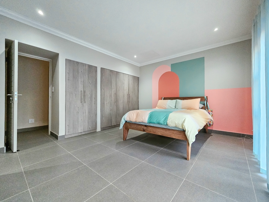 4 Bedroom Property for Sale in Faerie Glen Gauteng