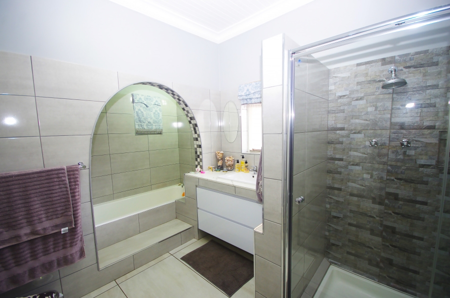 3 Bedroom Property for Sale in Brenthurst Gauteng