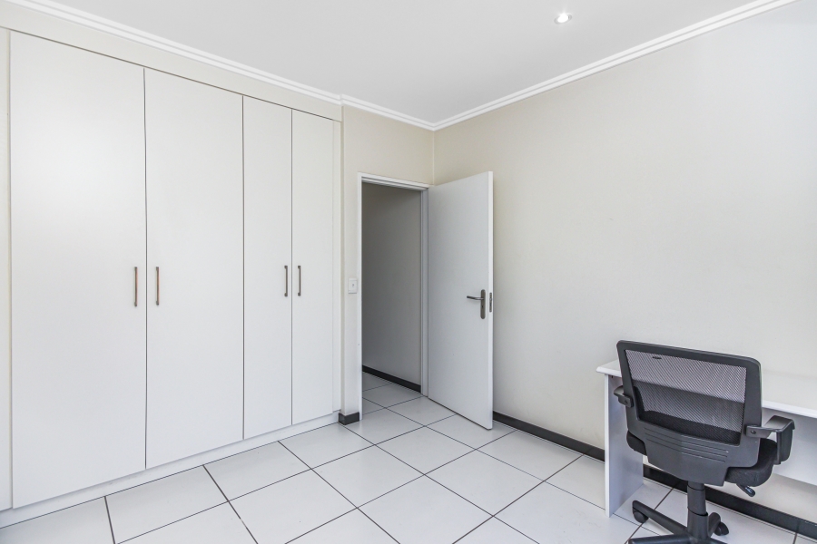 2 Bedroom Property for Sale in Barbeque Downs Gauteng