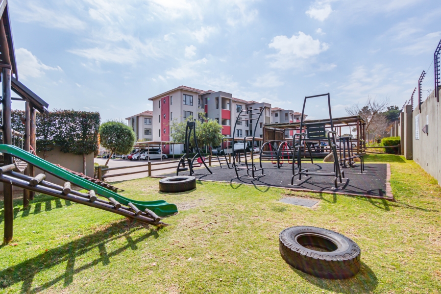 2 Bedroom Property for Sale in Barbeque Downs Gauteng