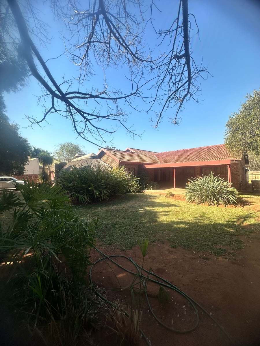 4 Bedroom Property for Sale in Pretoria North Gauteng
