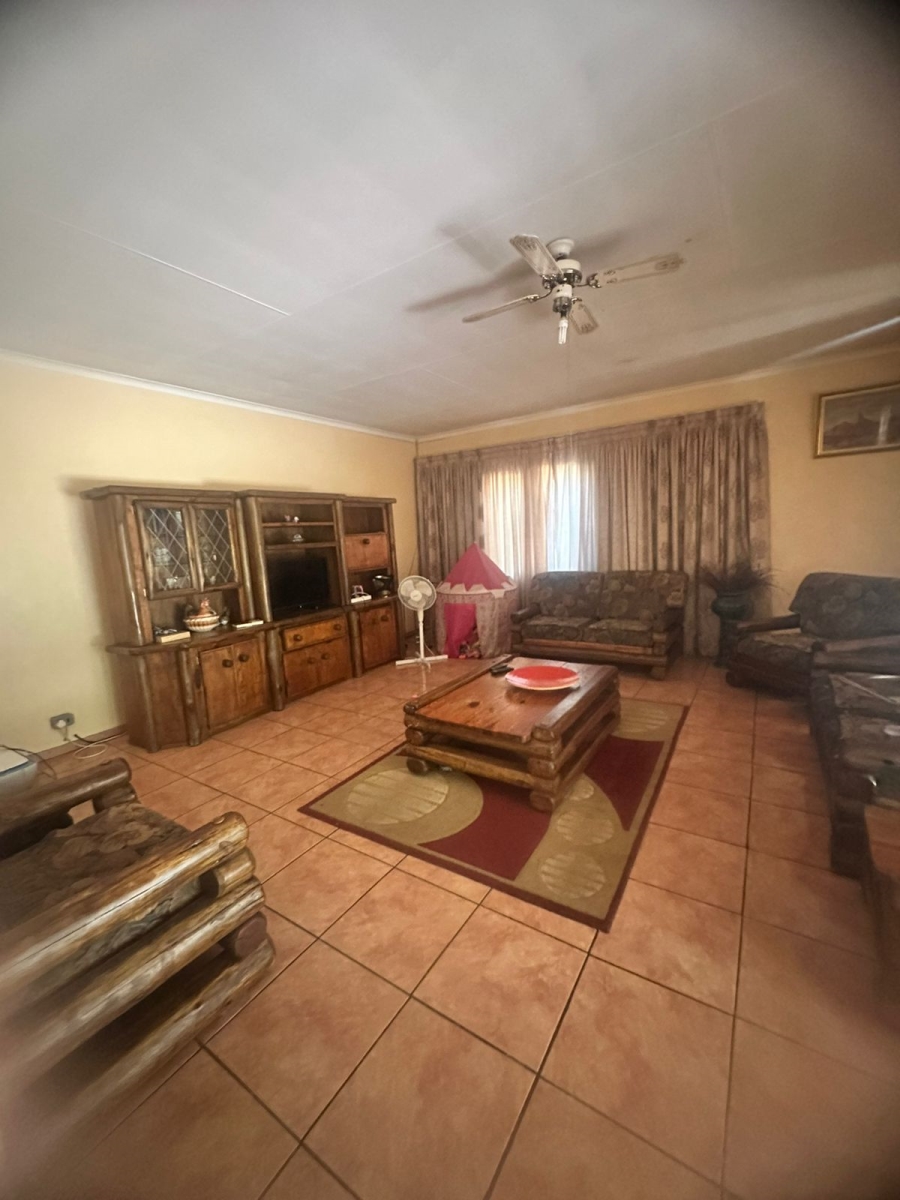 4 Bedroom Property for Sale in Pretoria North Gauteng