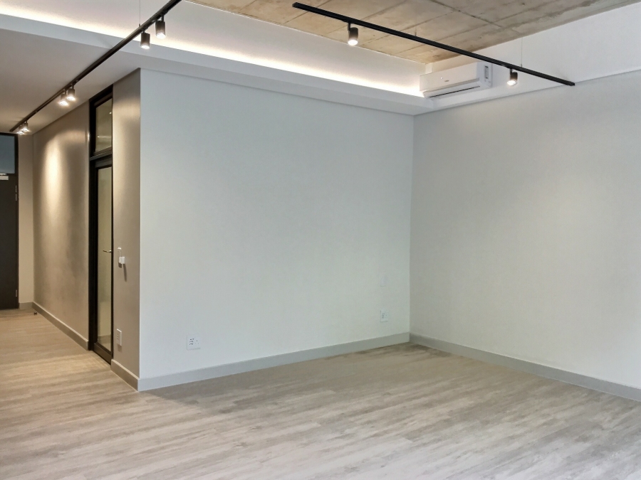 To Let 1 Bedroom Property for Rent in Sandown Gauteng