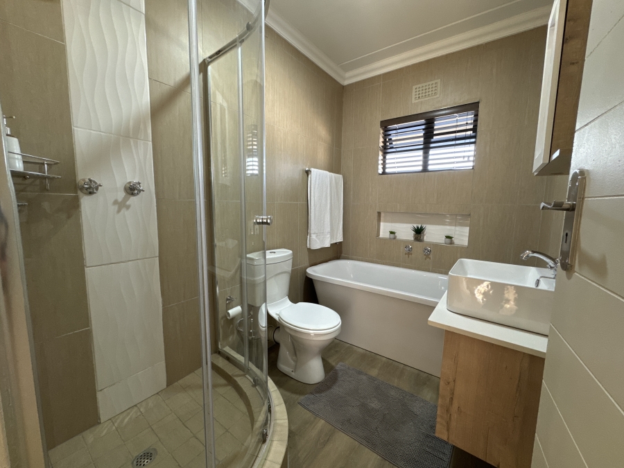 3 Bedroom Property for Sale in Roodepark Eco Estate Gauteng
