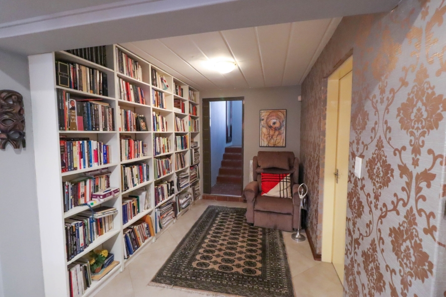 8 Bedroom Property for Sale in Rivonia Gauteng