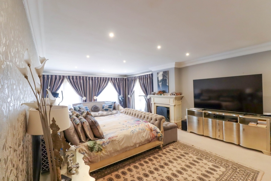 8 Bedroom Property for Sale in Rivonia Gauteng