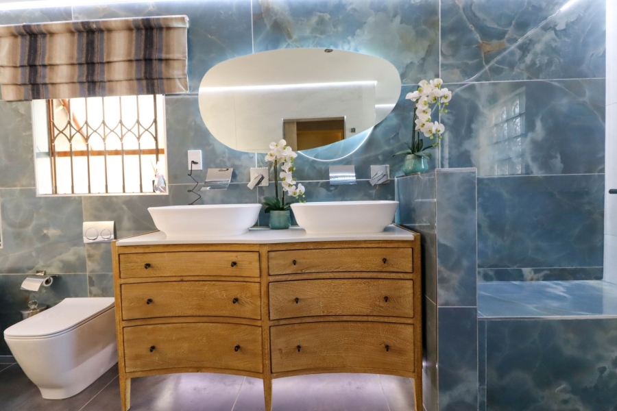 8 Bedroom Property for Sale in Rivonia Gauteng